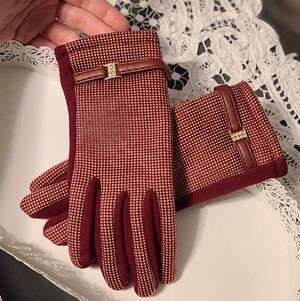 Stylish Burgundy and Brown Gloves